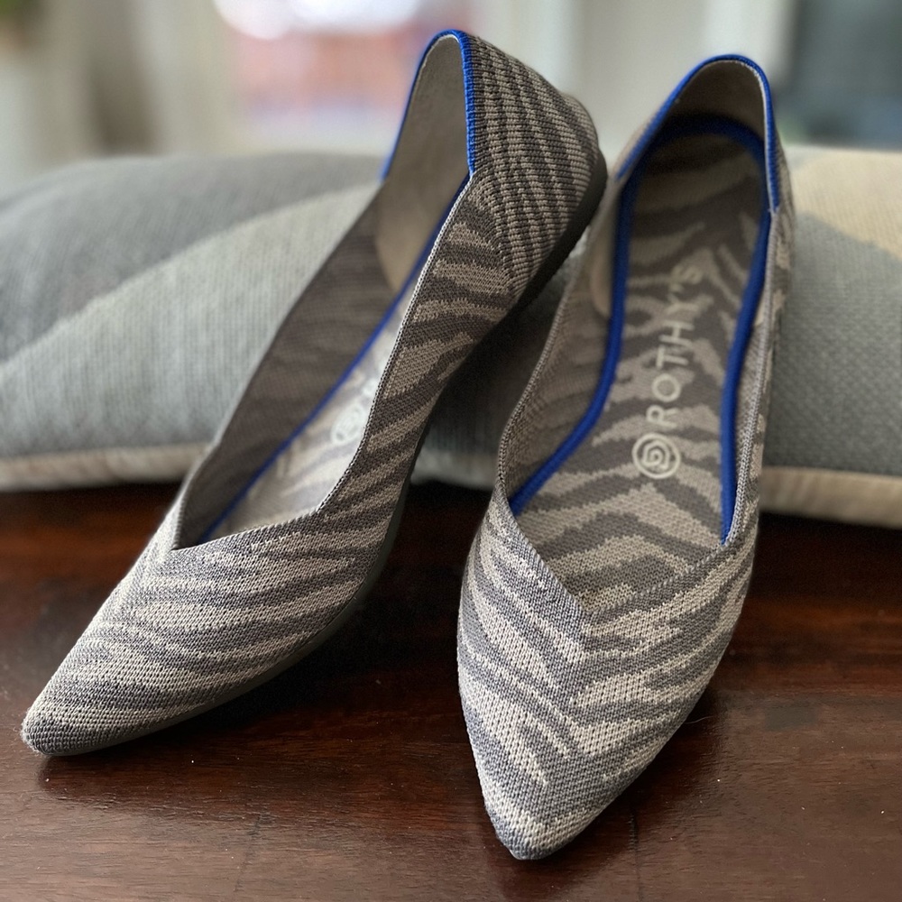 EUC Gray Zebra Rothy’s Size 8